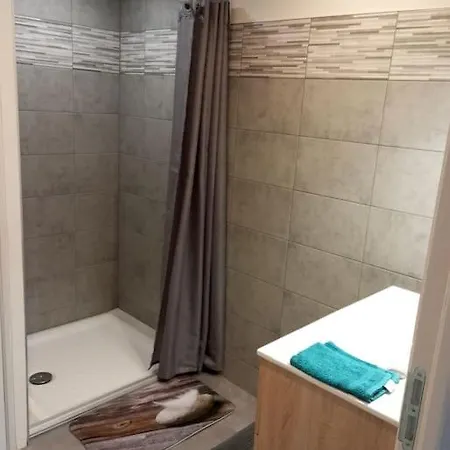 11 Personnes Apartment *
